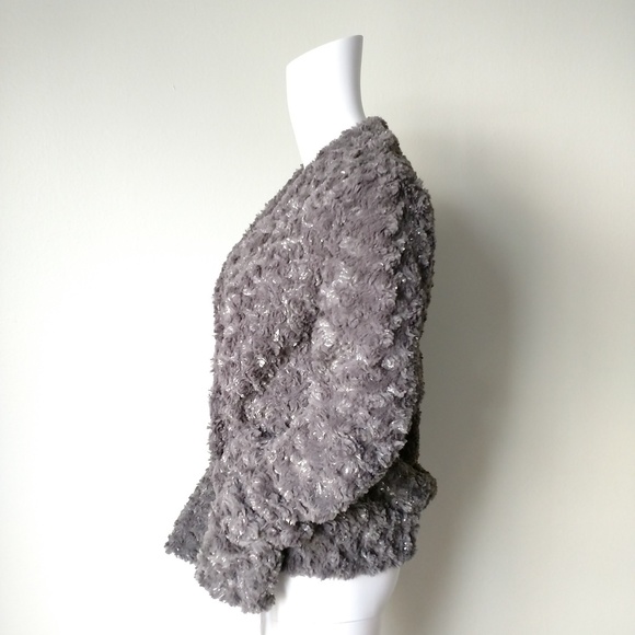 Trouve faux fur sweater gray teddy bear sz… - Picture 4 of 7